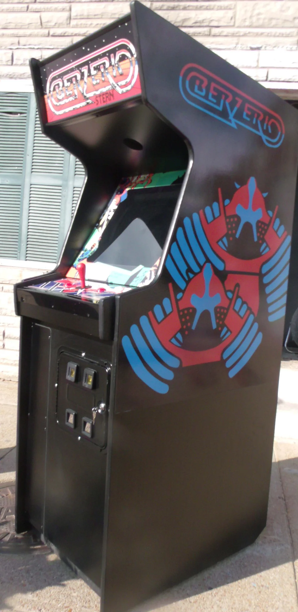 BERZERK ARCADE GAME- Heavy Duty, Coin Operated, Commercial Grade With Free Play Option - Image 4