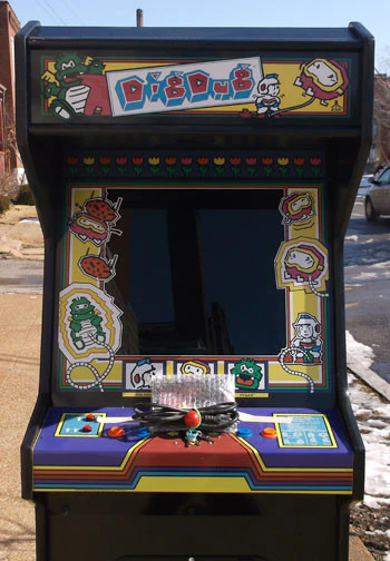 DIG DUG ARCADE GAME WITH LOTS OF NEW PARTS-EXTRA SHARP-HEAVY DUTY, COIN OPERATED, COMMERCIAL GRADE WITH FREE PLAY OPTION - Image 3