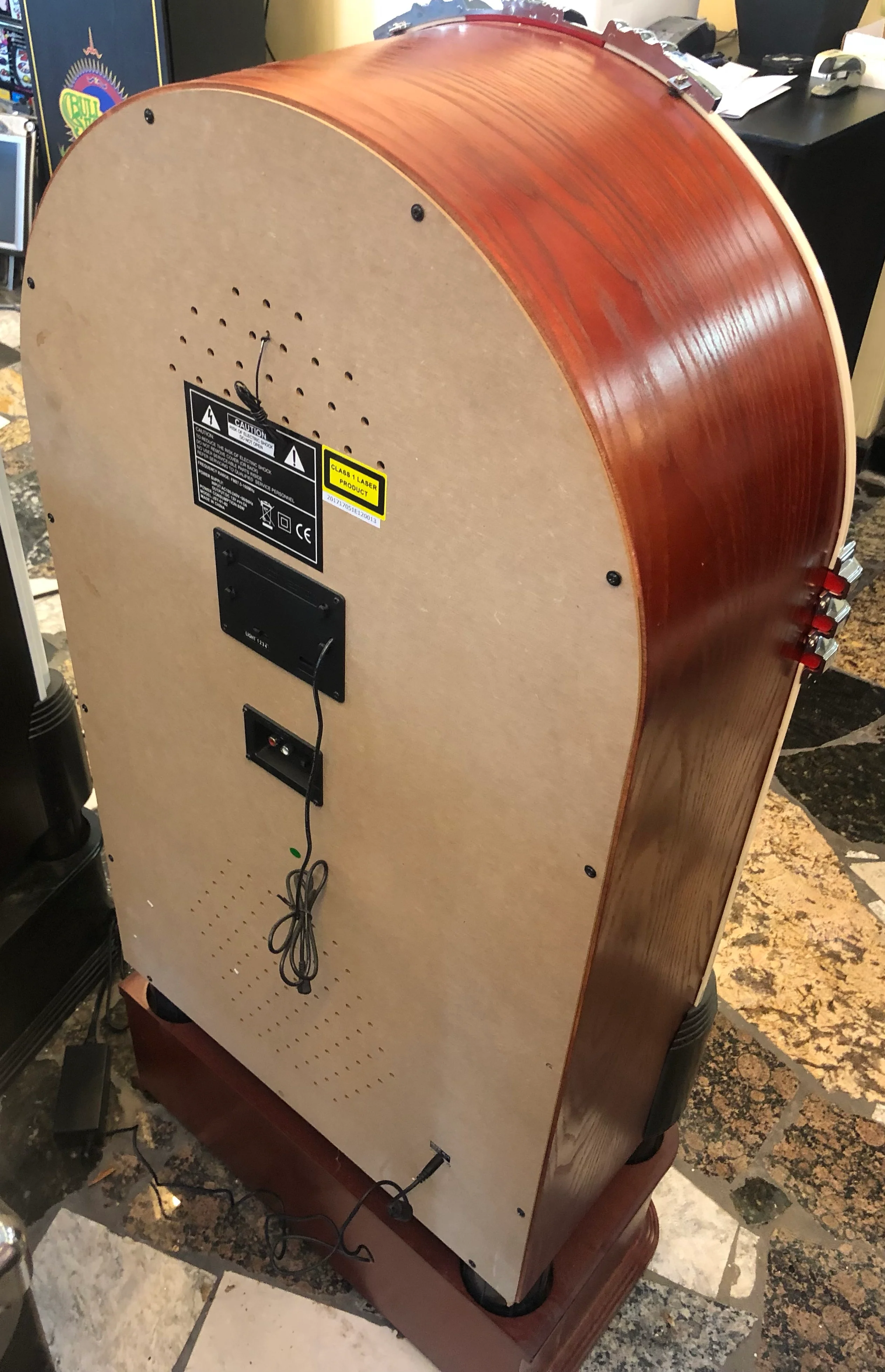 Iplay Juke Box Model A, non-coin op, great for homes and business, free shipping-HEAVY DUTY,  COMMERCIAL GRADE - Image 4