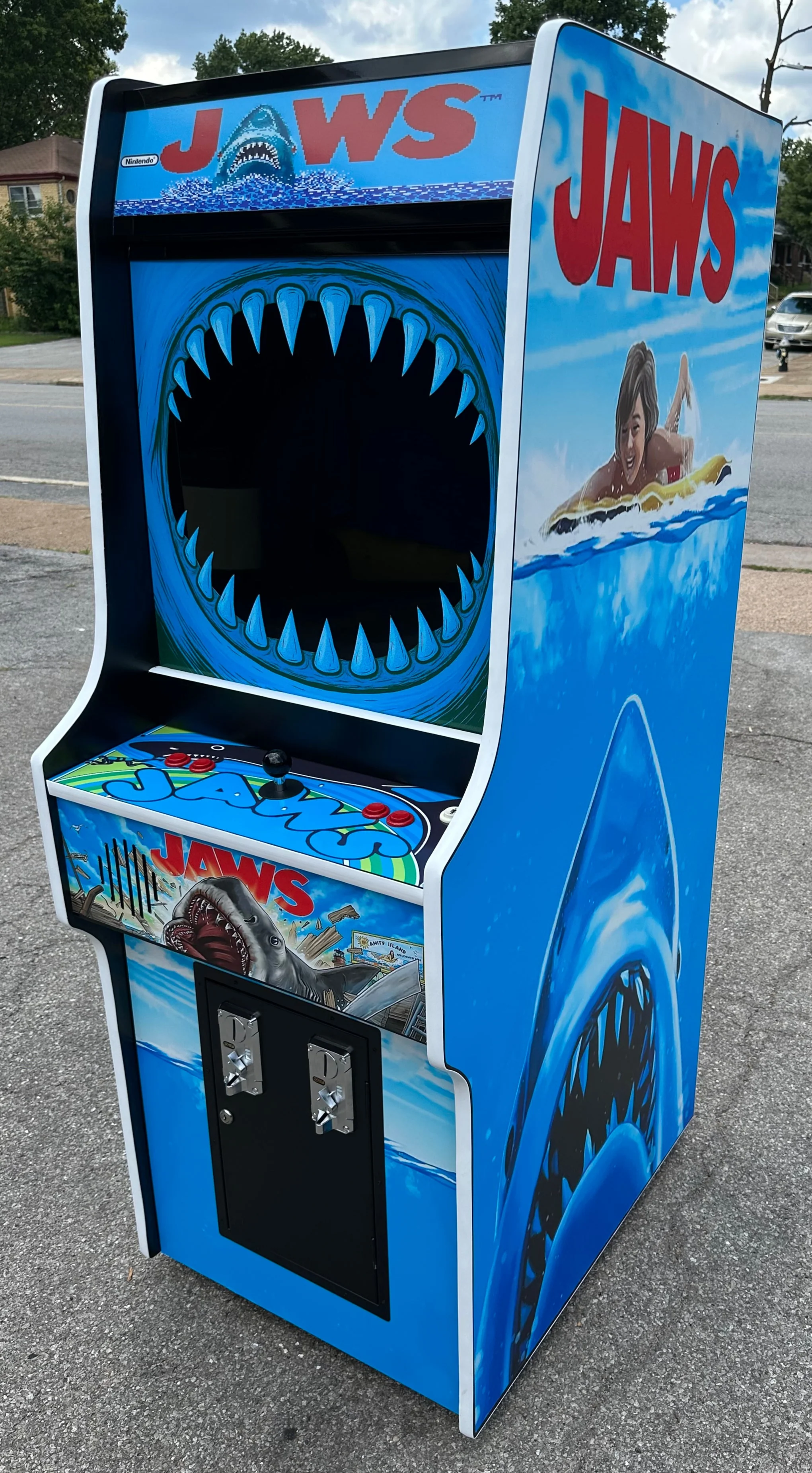 JAWS LE Arcade with lots of new parts-Looks new, extra sharp-HEAVY DUTY, COIN OPERATED, COMMERCIAL GRADE WITH FREE PLAY OPTION - Image 6