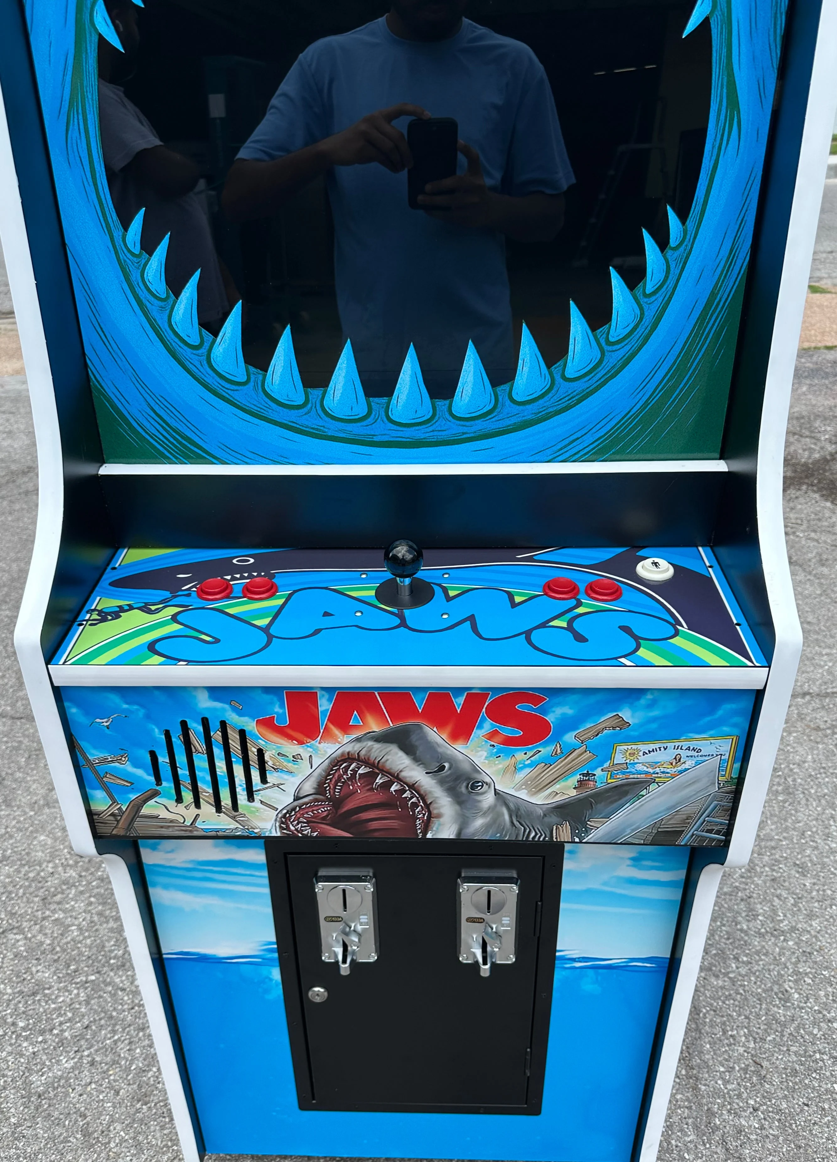 JAWS LE Arcade with lots of new parts-Looks new, extra sharp-HEAVY DUTY, COIN OPERATED, COMMERCIAL GRADE WITH FREE PLAY OPTION - Image 9