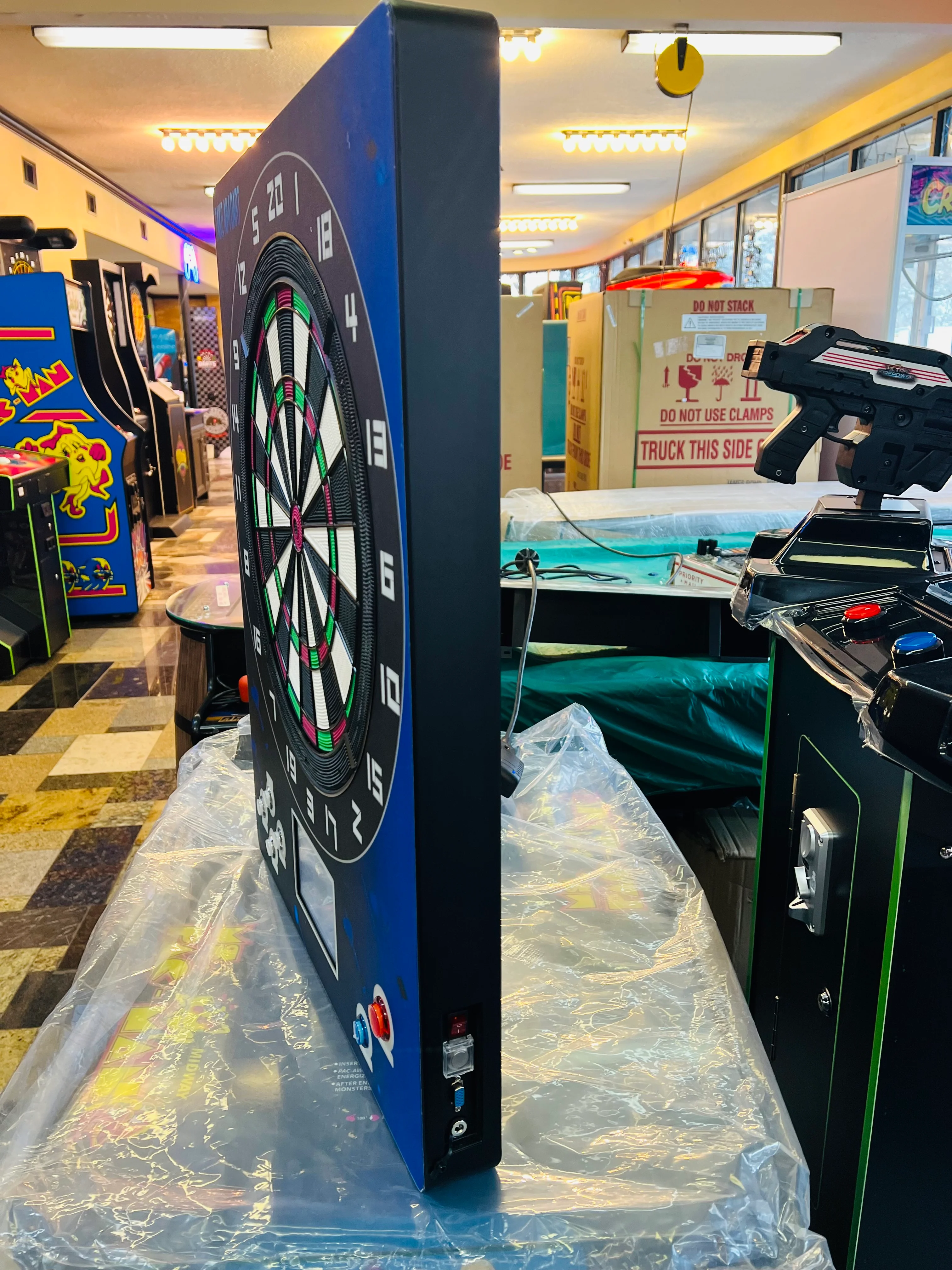 Dart Machine - Take Aim Mini Wall Mount , Commercial Grade, Heavy Duty, Brand New With Standard Size Target-Free shipping for limited time. - Image 3