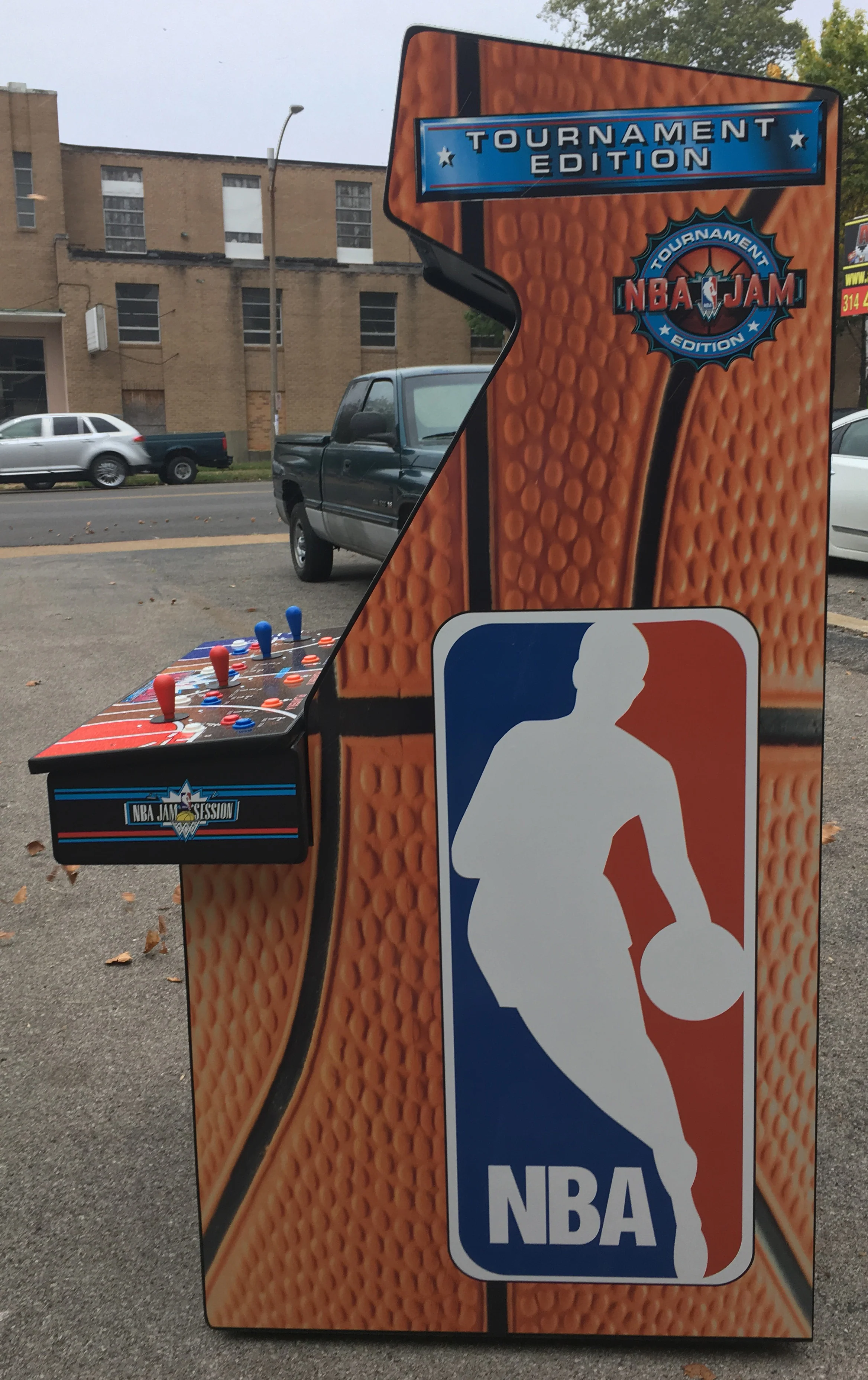 NBA Jam Tournament Edition Arcade With Lots Of New Parts-Extra Sharp-HEAVY DUTY, COIN OPERATED, COMMERCIAL GRADE WITH FREE PLAY OPTION - Image 6