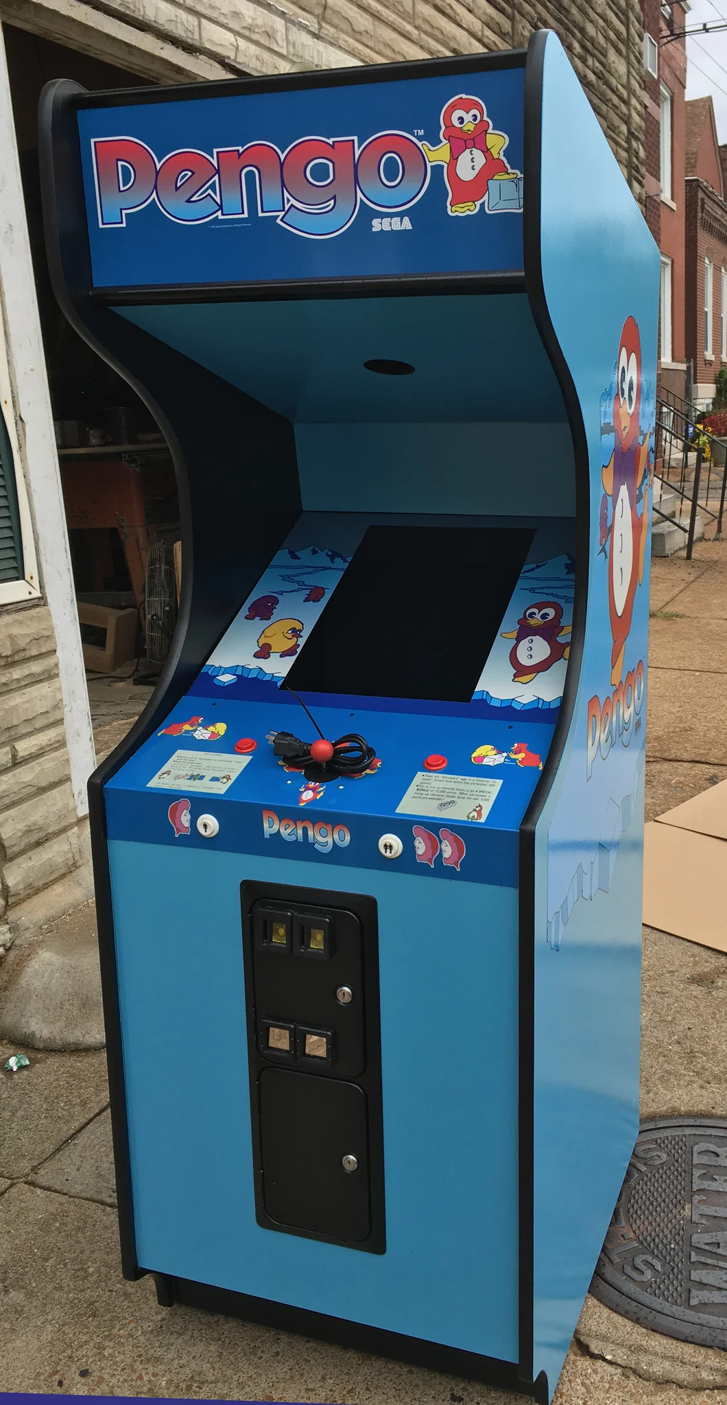 Pengo Arcade, Lots Of New parts-Extra Sharp-HEAVY DUTY, COIN OPERATED, COMMERCIAL GRADE WITH FREE PLAY OPTION - Image 4