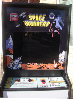 SPACE INVADERS ARCADE GAME WITH LOTS OF NEW PARTA-HEAVY DUTY, COIN OPERATED, COMMERCIAL GRADE WITH FREE PLAY OPTION - Image 5